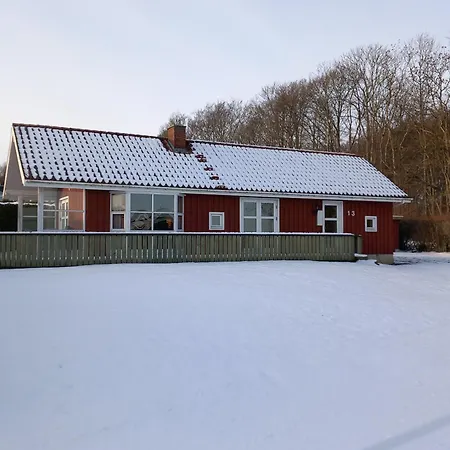 Дом отдыха Cozy Near Forest And *