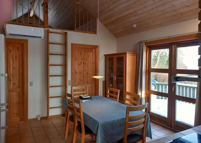 Cozy Near Forest And Дом отдыха *